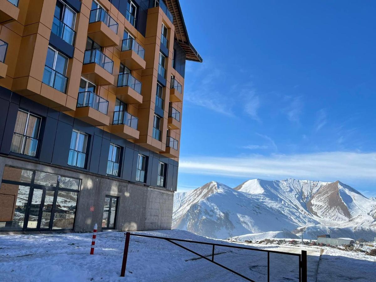 Delux Apartment For 6 Guest, New Gudauri Bagian luar foto