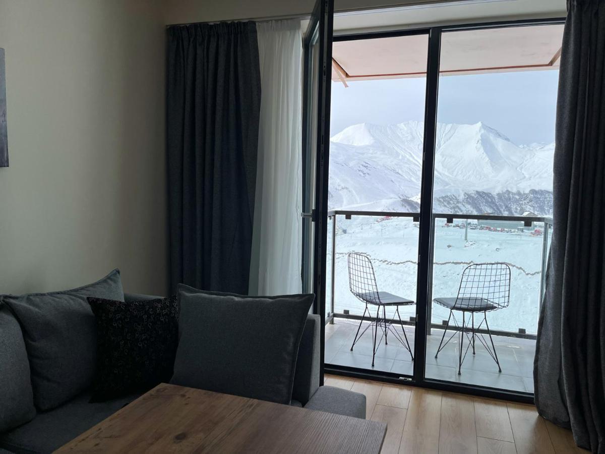 Delux Apartment For 6 Guest, New Gudauri Bagian luar foto