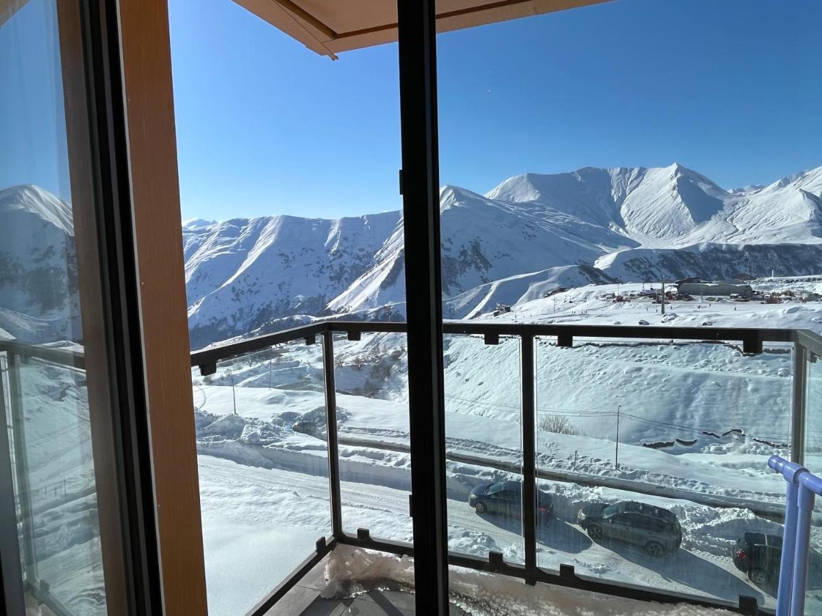 Delux Apartment For 6 Guest, New Gudauri Bagian luar foto