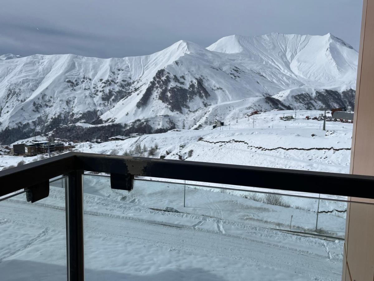 Delux Apartment For 6 Guest, New Gudauri Bagian luar foto