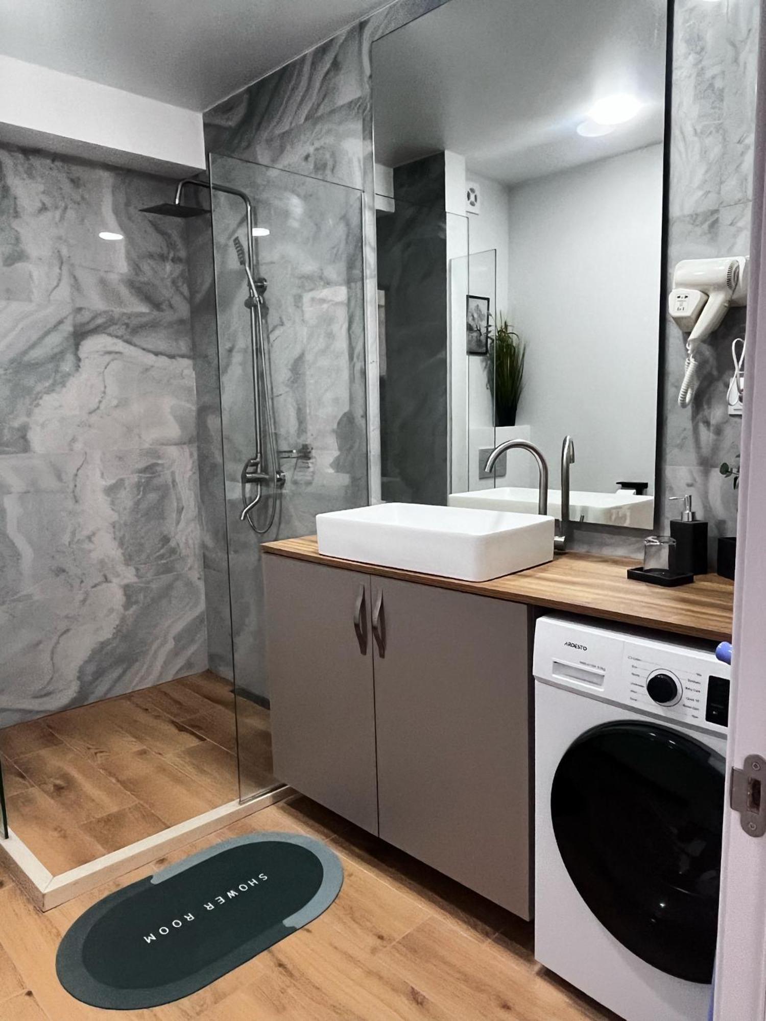 Delux Apartment For 6 Guest, New Gudauri Bagian luar foto